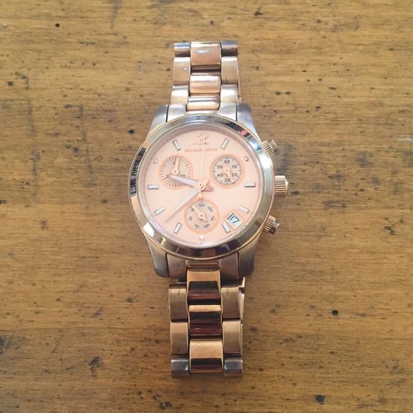 Michael Kors Rose Gold Watch - Picture 1 of 4